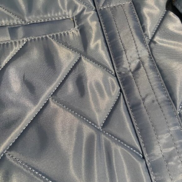 NWOT Lug Baby Yacht Carry All Zip Top Slate Blue Striped Accent Tote Bag Large - Picture 2 of 7